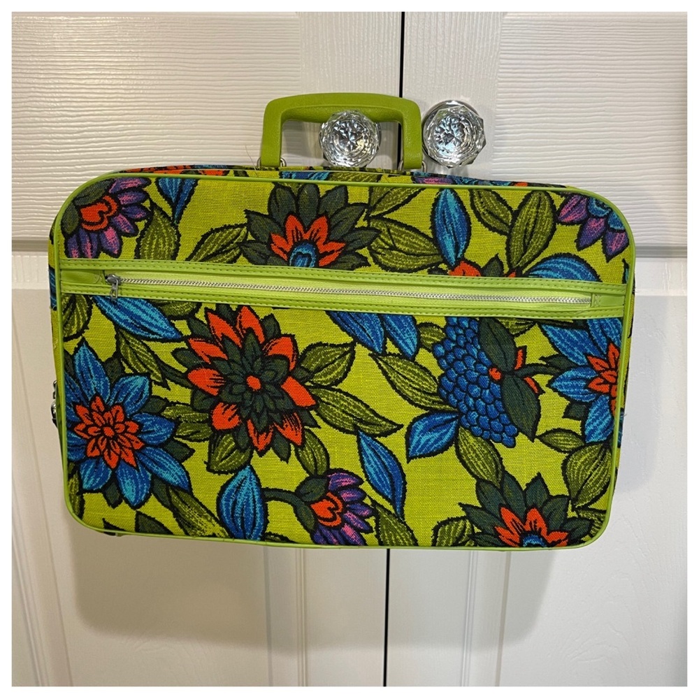 Vintage 60’-70’s suitcase